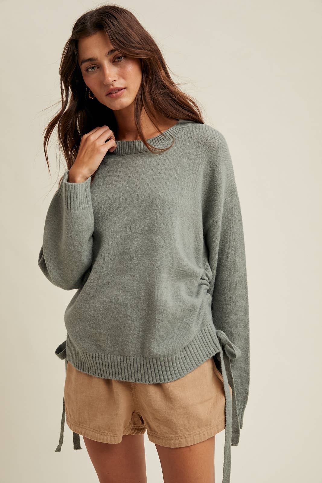 SHOULDER SIDE RUCHED SWEATER