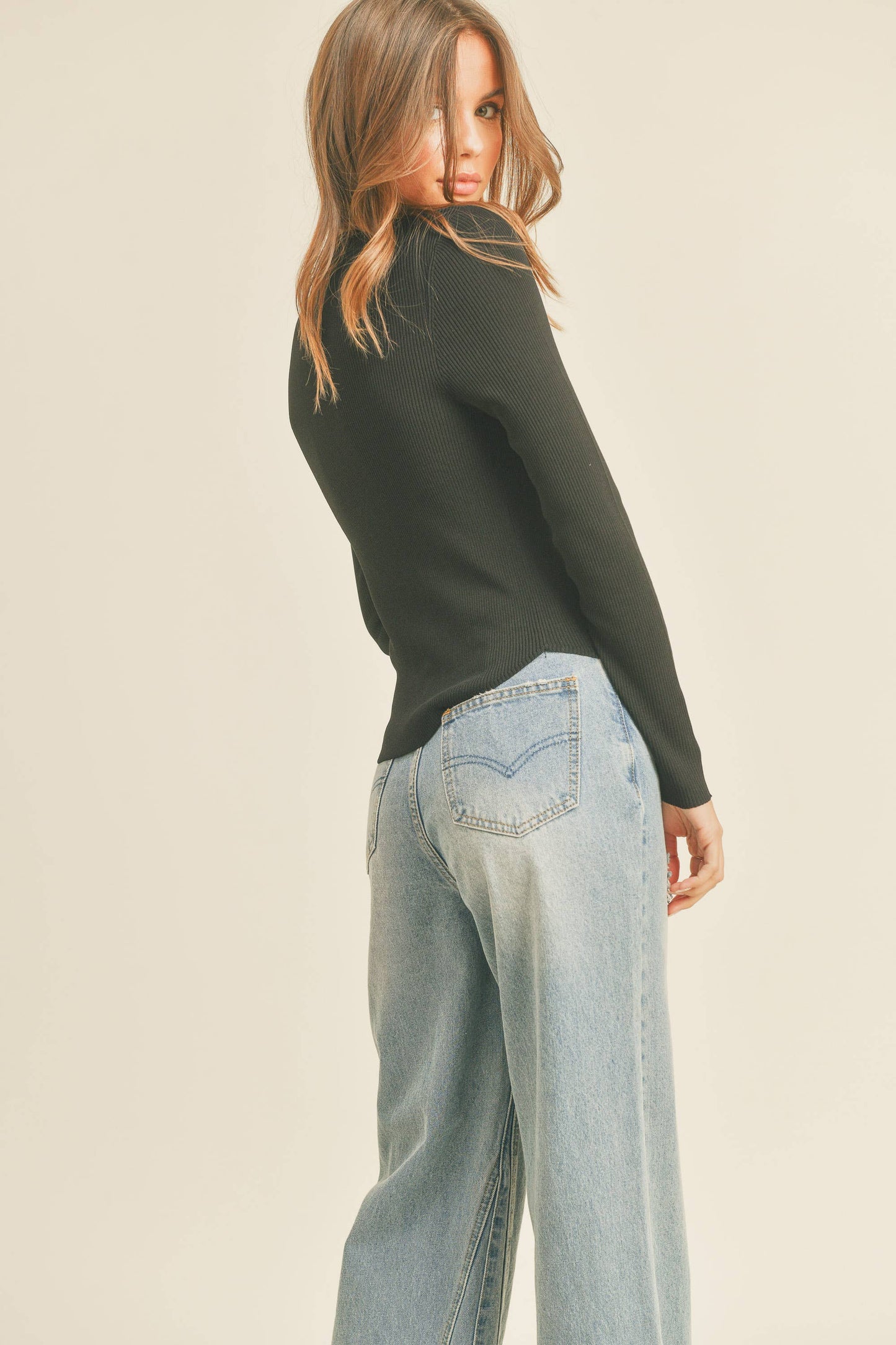 RIBBED LONG SLEEVE TOP