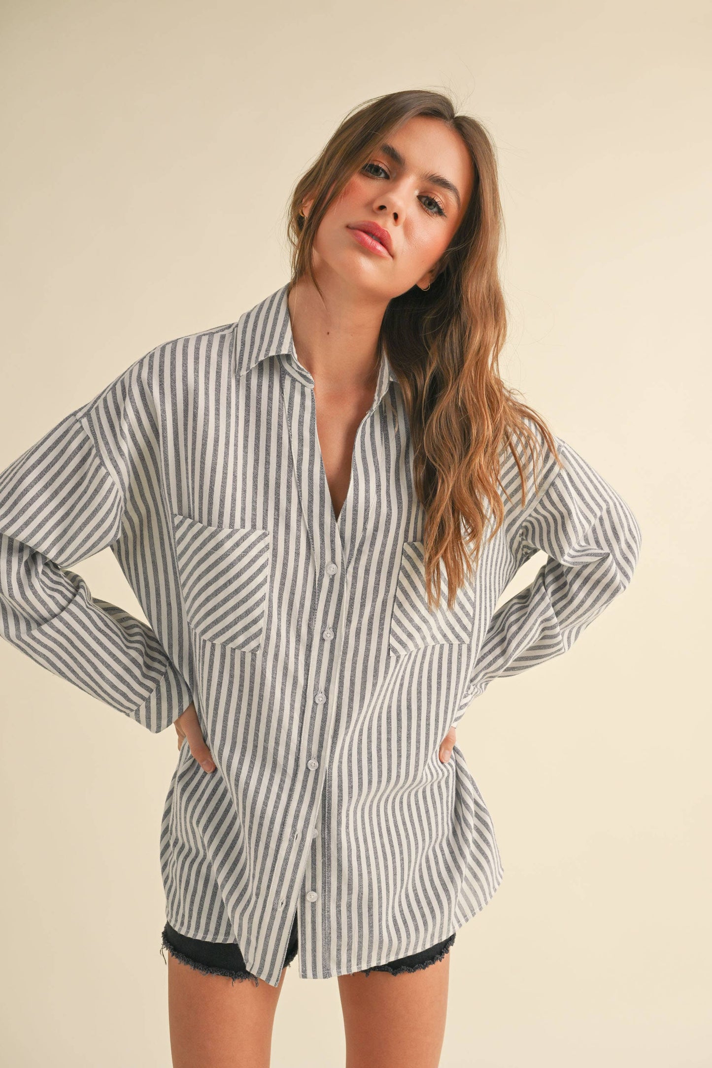STRIPED BUTTON DOWN