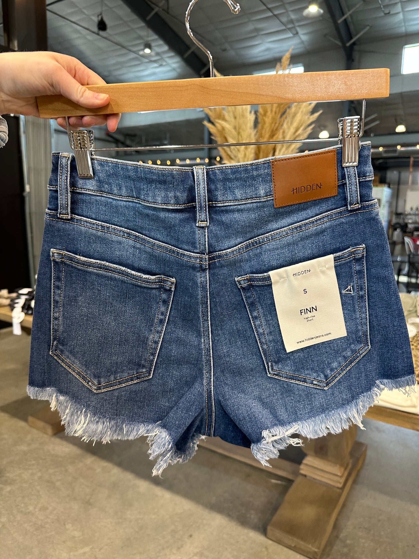 Fin High Rise Shorts