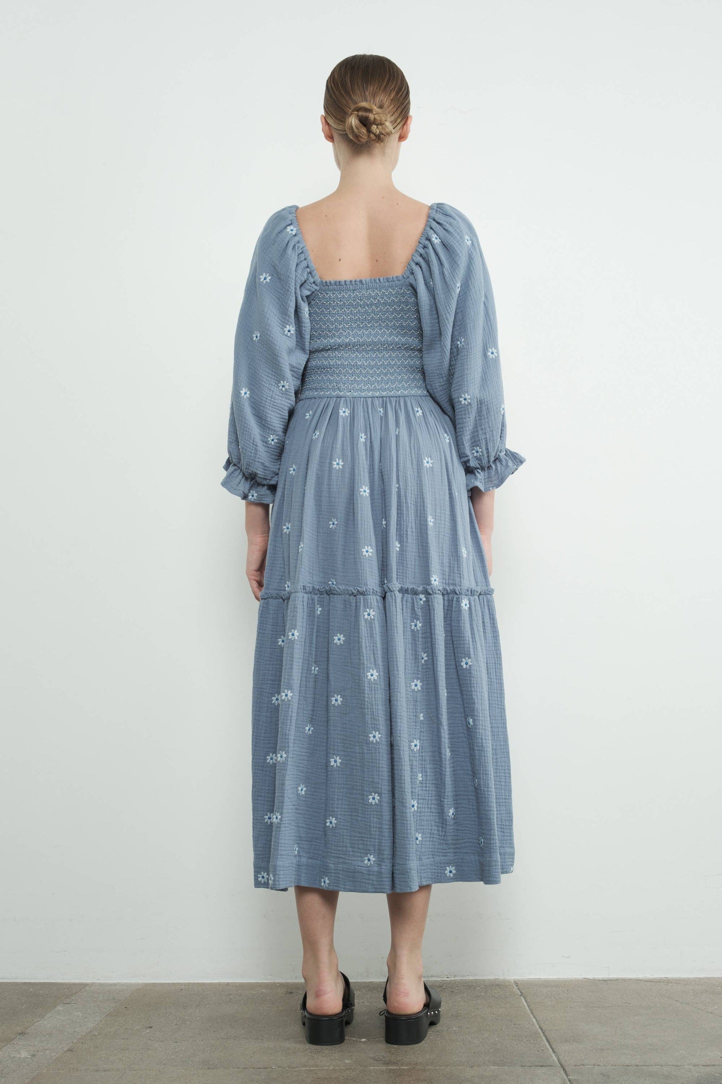 FLOWER EMBROIDERY SMOCKED DRESS