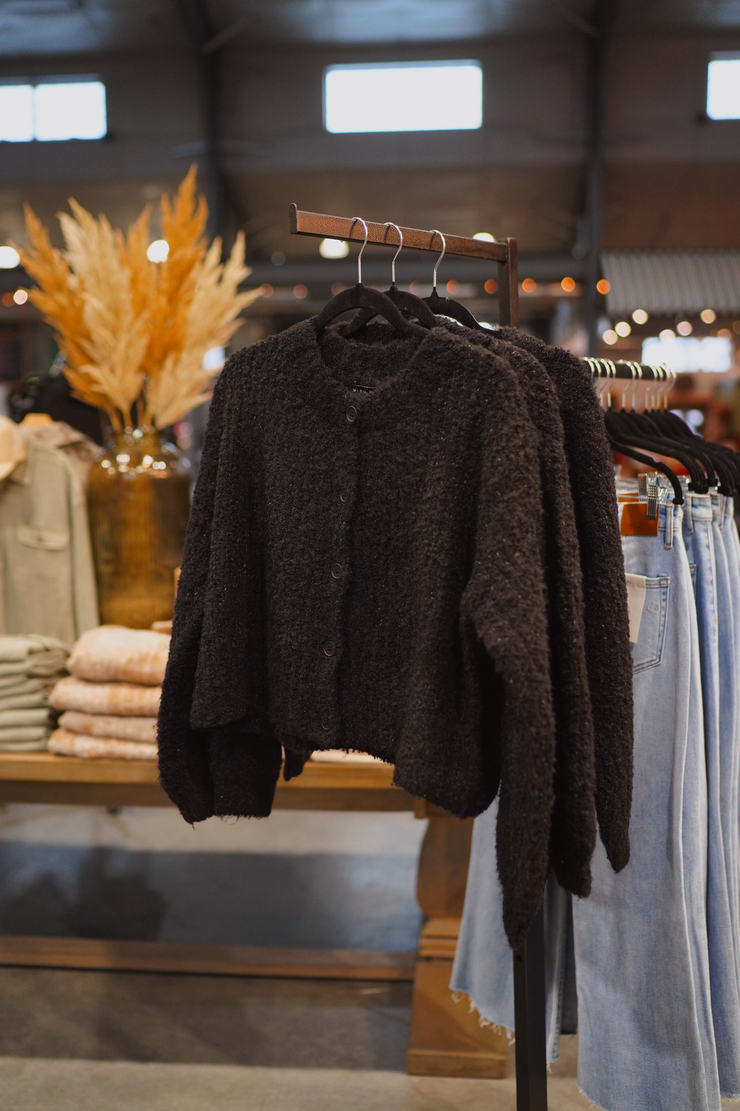 BUTTON FRONT SWEATER CARDI