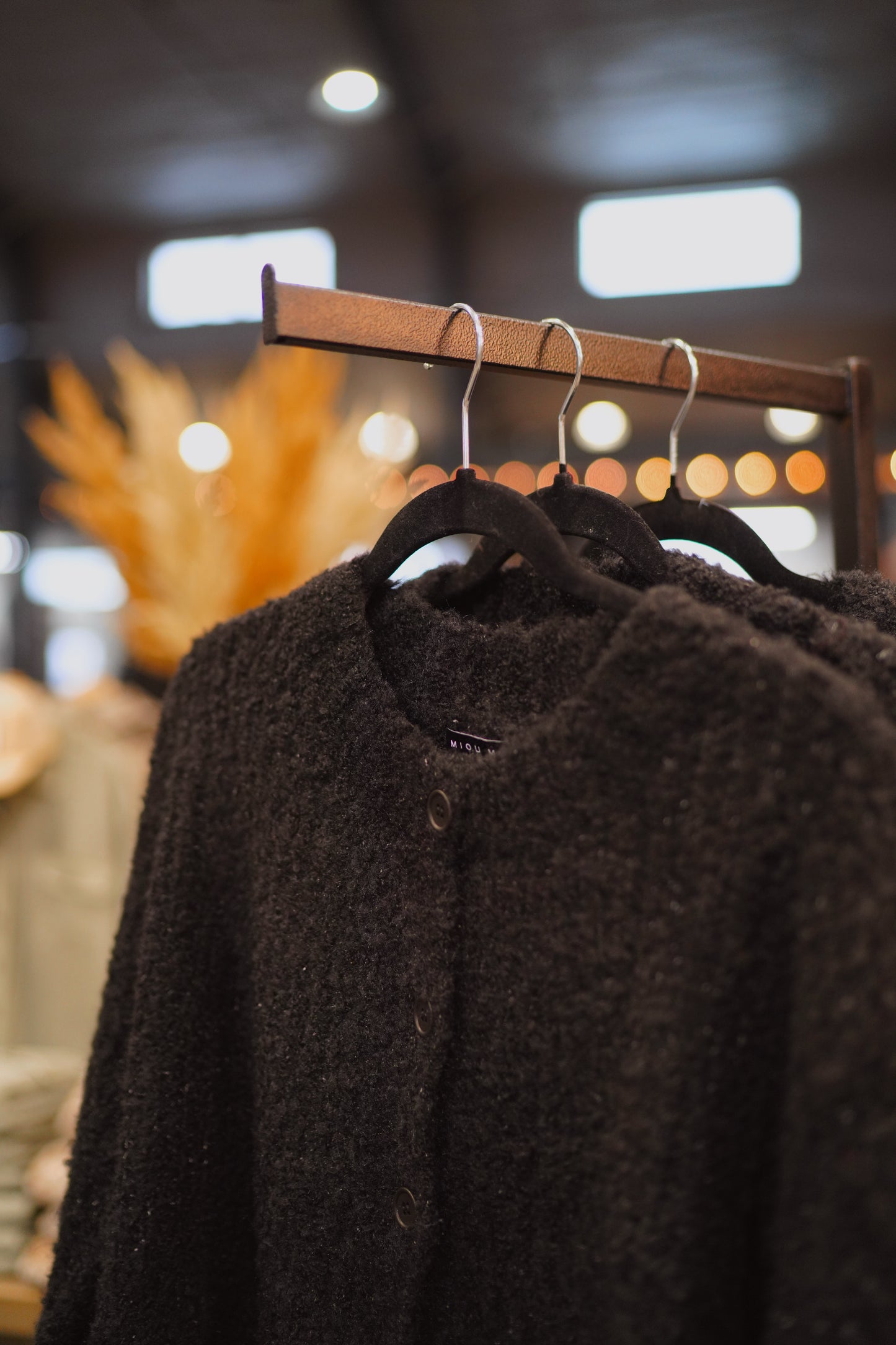 BUTTON FRONT SWEATER CARDI