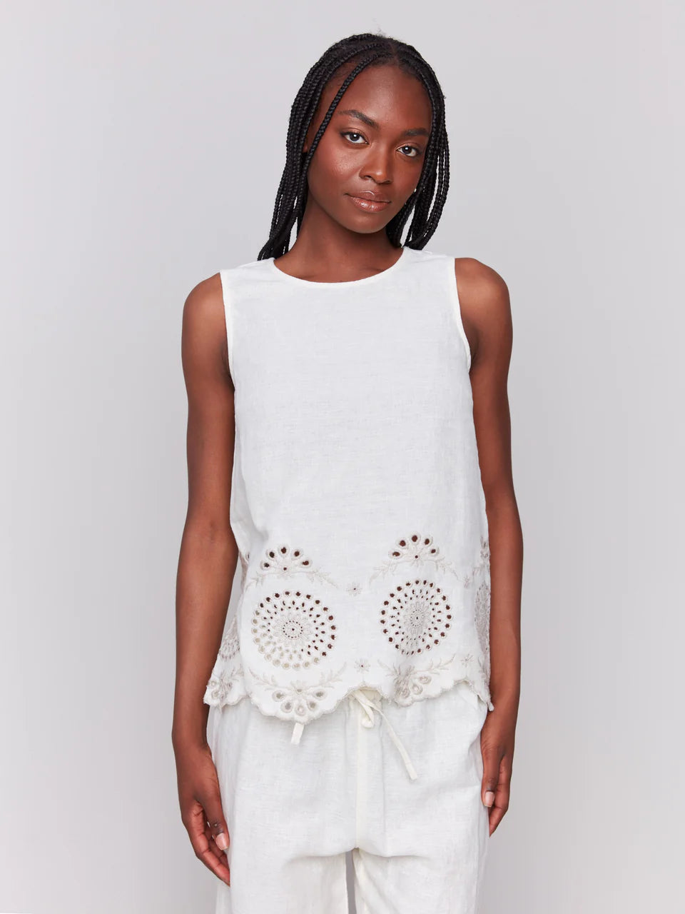 Sleeveless Linen Top Flower Embroidered