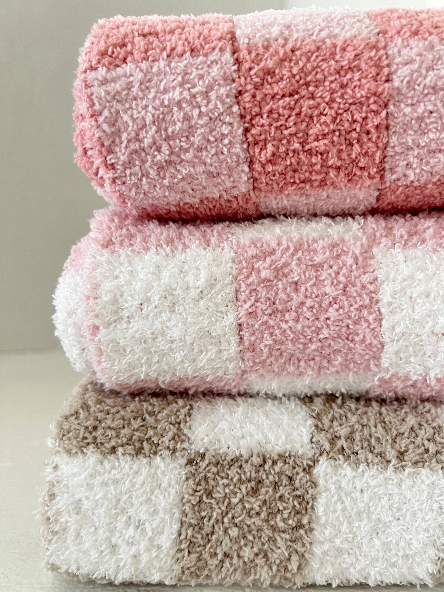 Phufy® Bliss Checkerboard Blanket, Cocoa