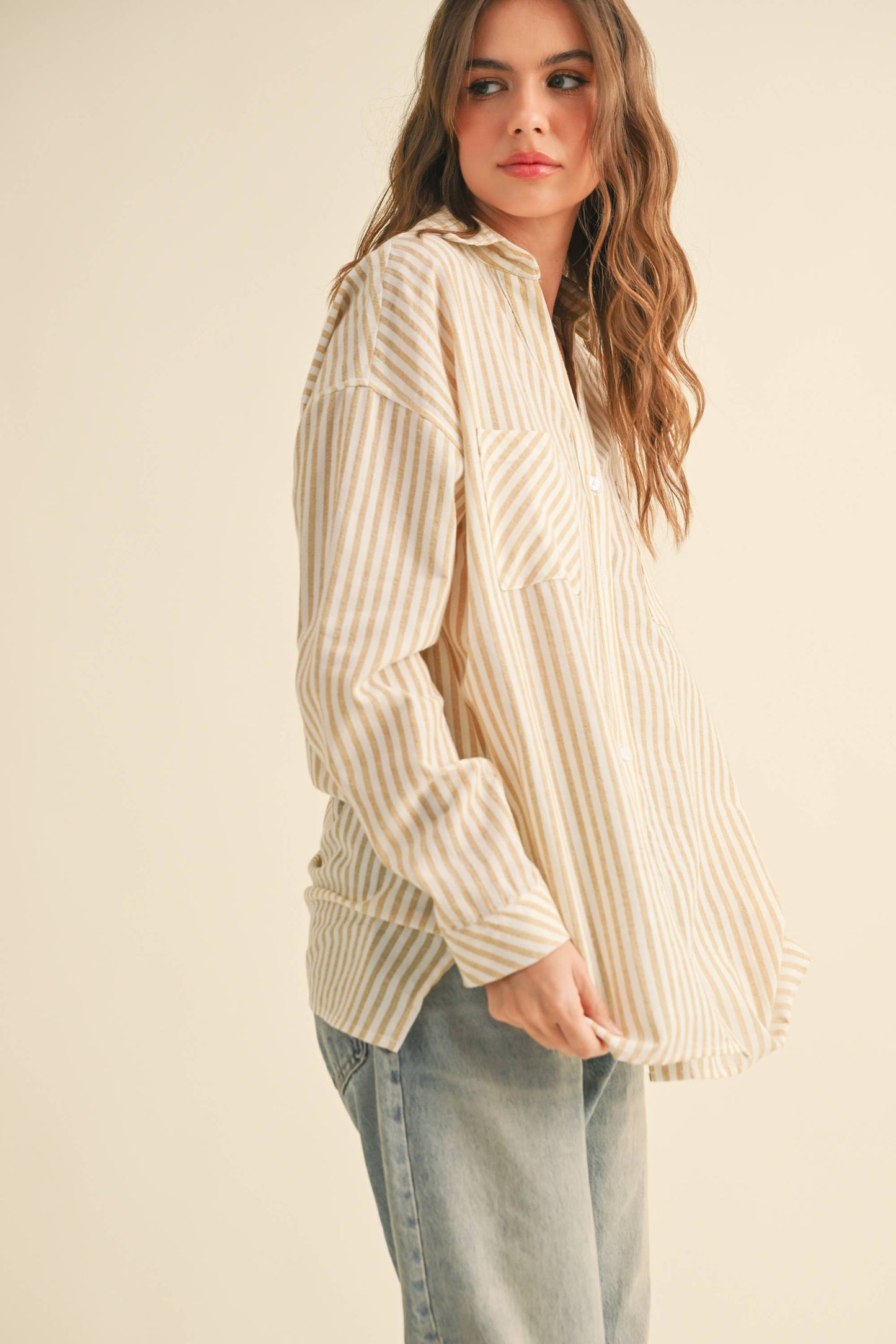 STRIPED BUTTON DOWN