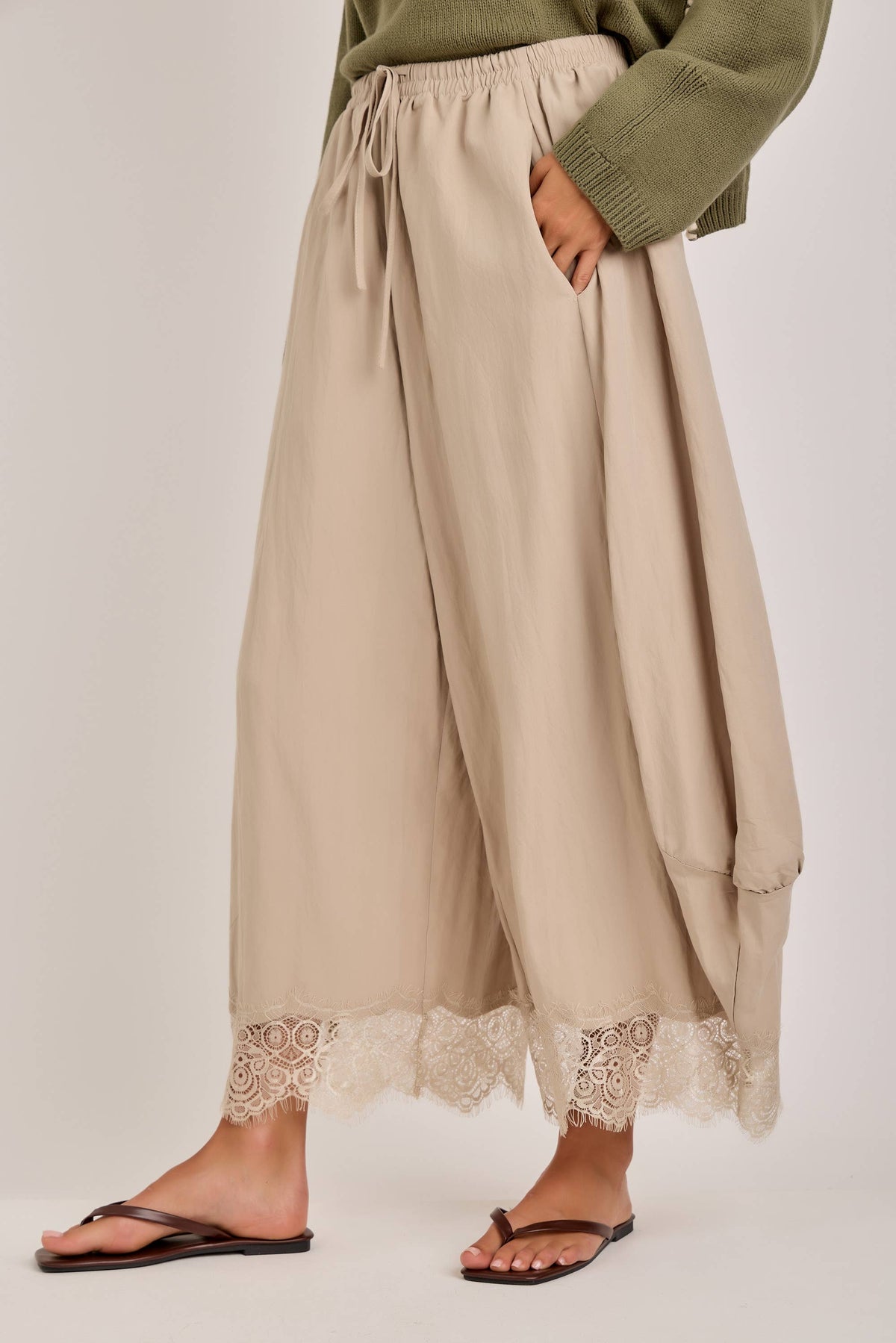 Balloon Satin Lace Pant Chocolate