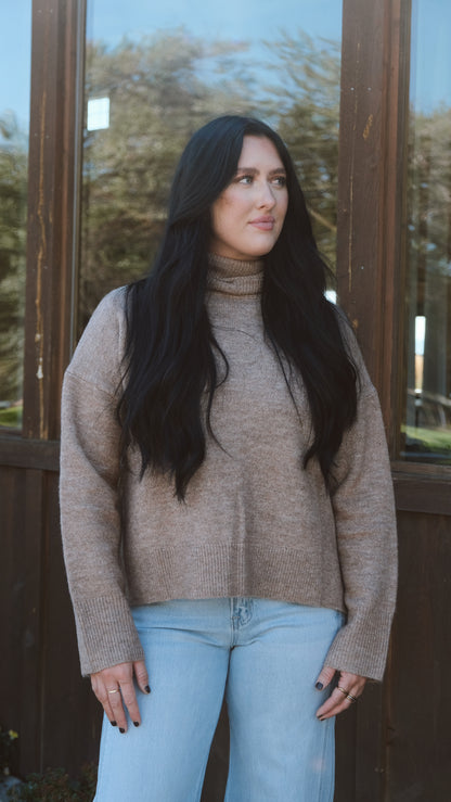 TURTLE NECK LONG SLEEVE SWEATER