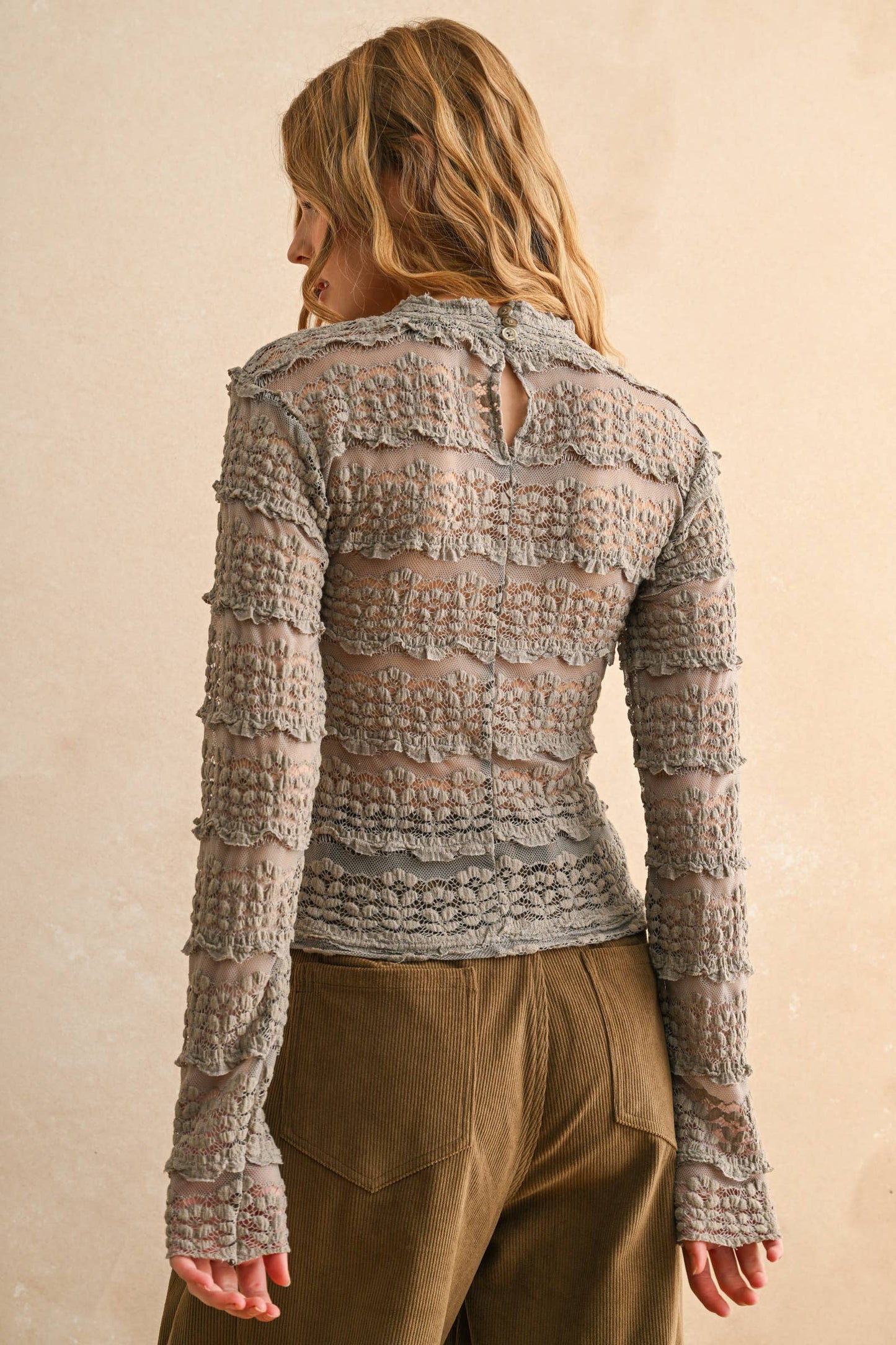 LACE TEXTURED LONG SLEEVE