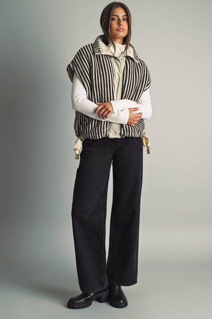 J7525   VERTICAL STRIPE FLEECE HIGH-NECK VEST