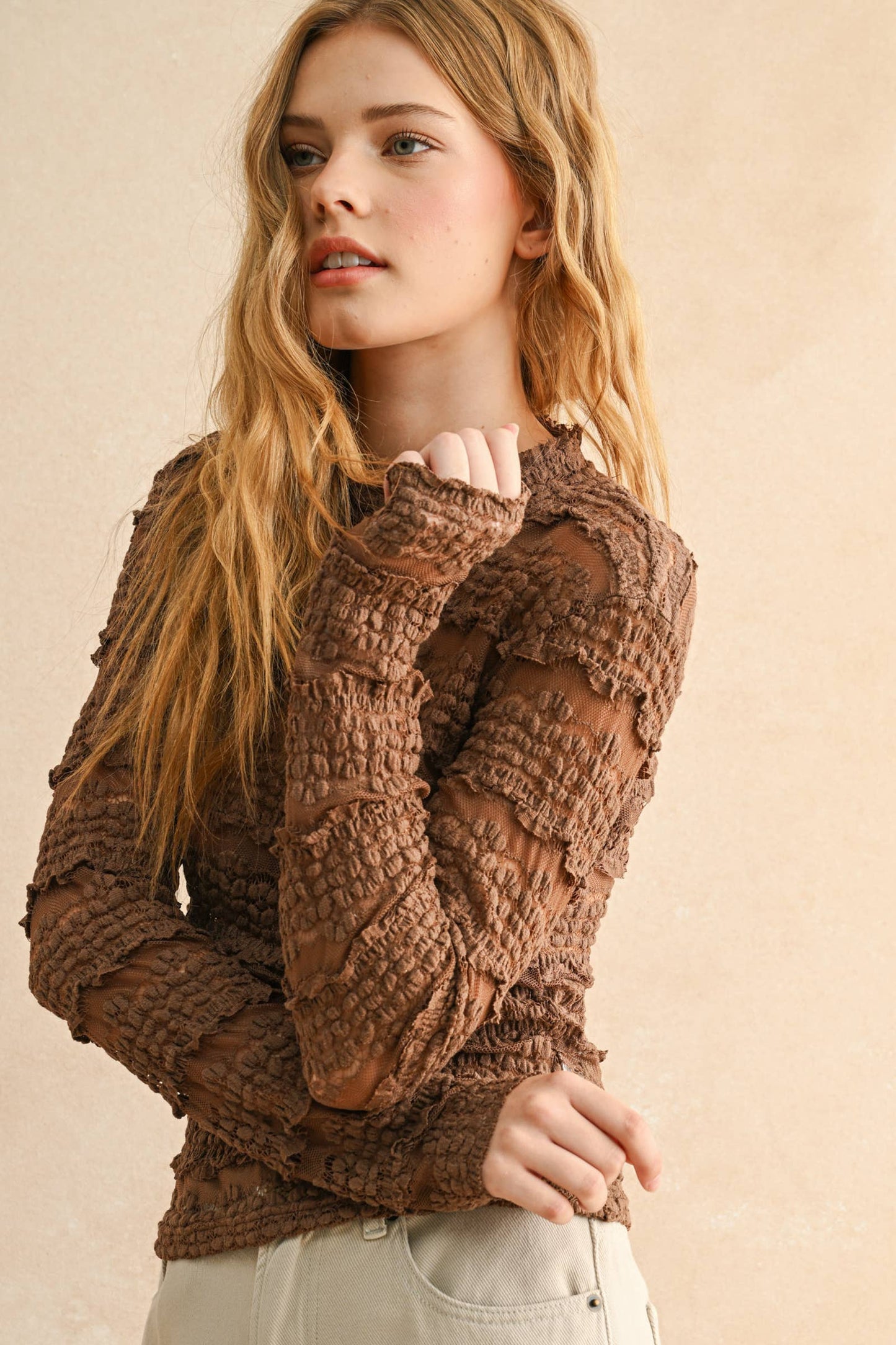 LACE TEXTURED LONG SLEEVE