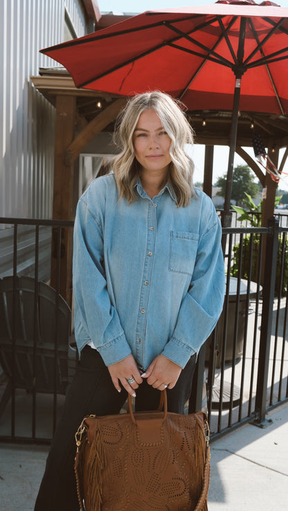 BUTTONDOWN DENIM SHIRT