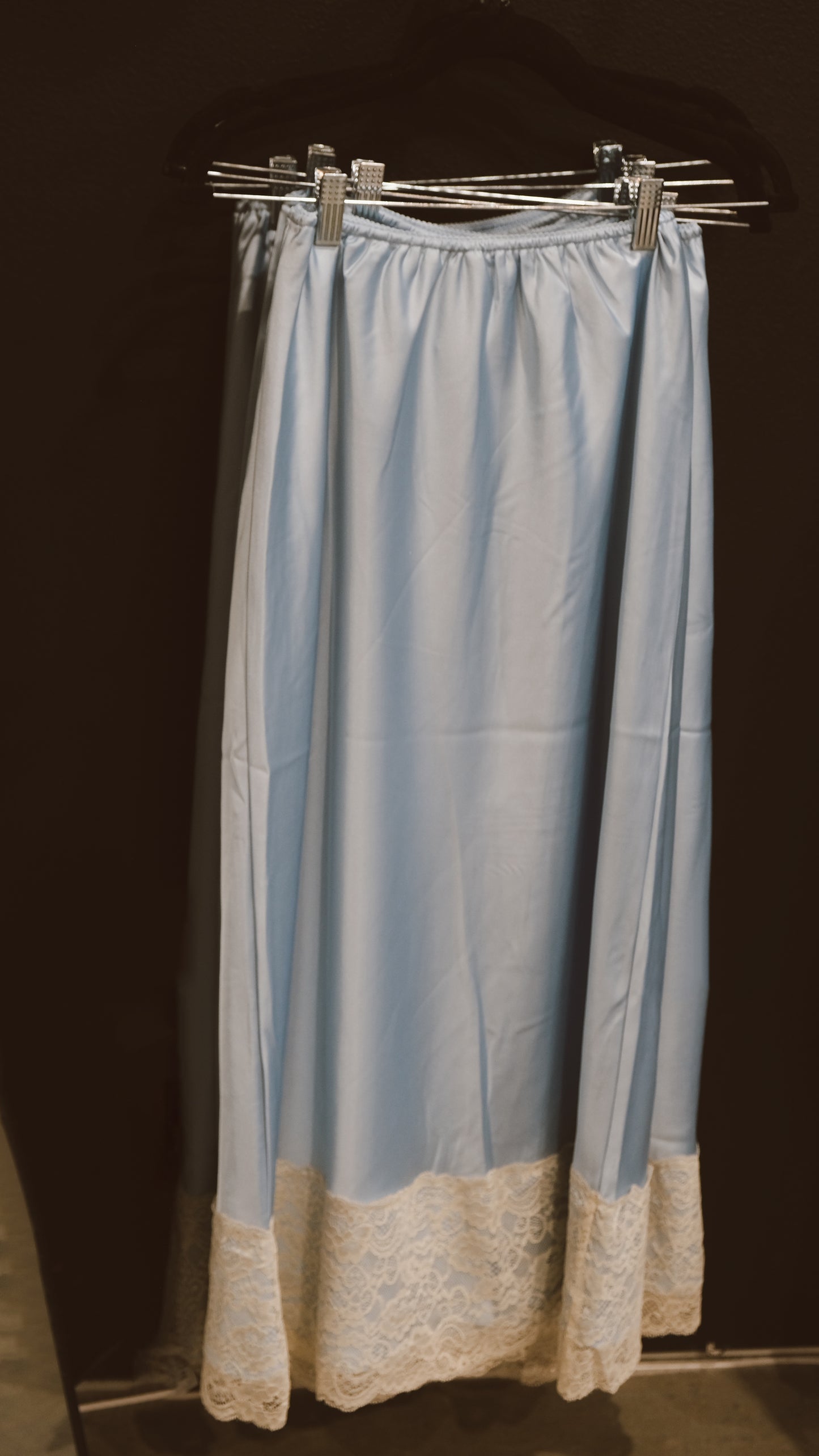 Lace Satin Skirt Sky/Cream