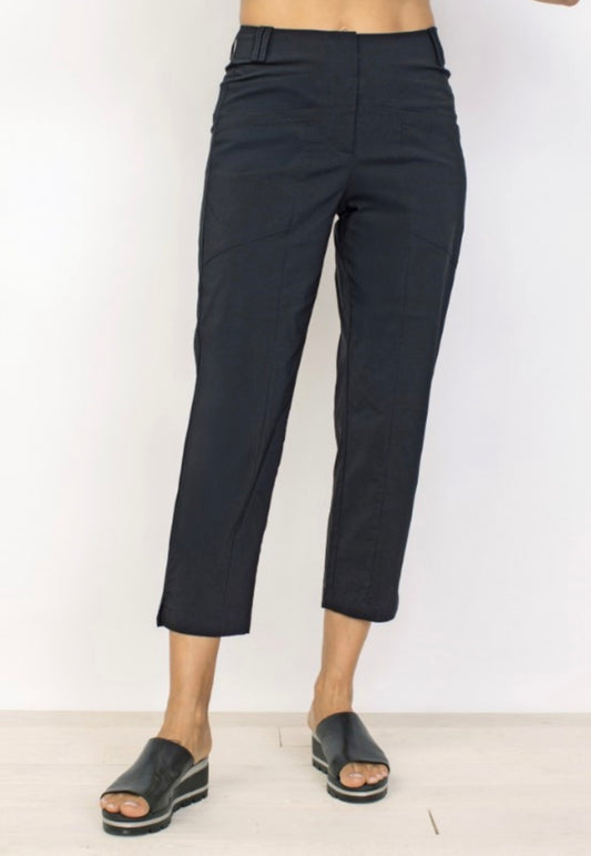 Power Slim Crop Pant