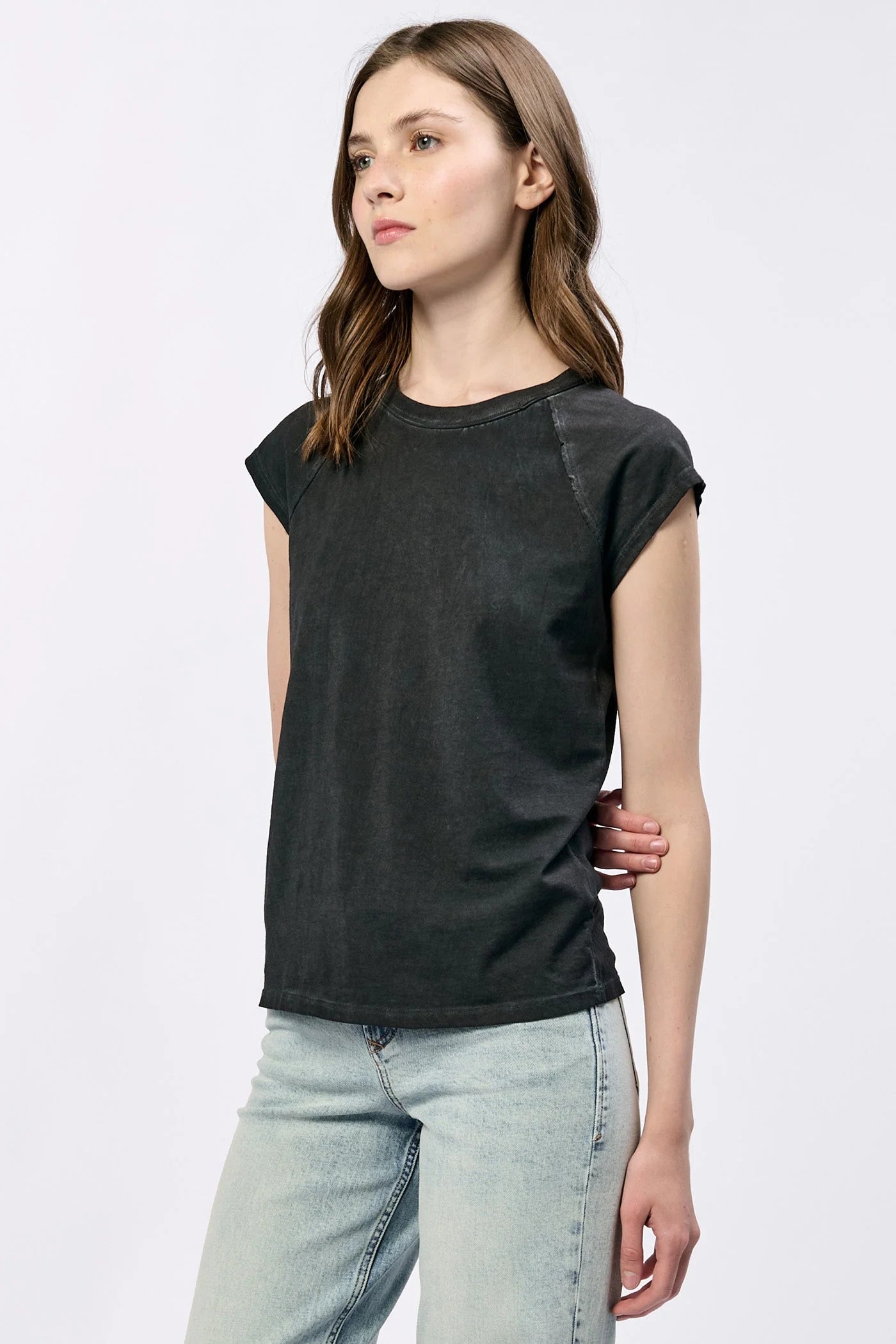 Cynda Tee Black