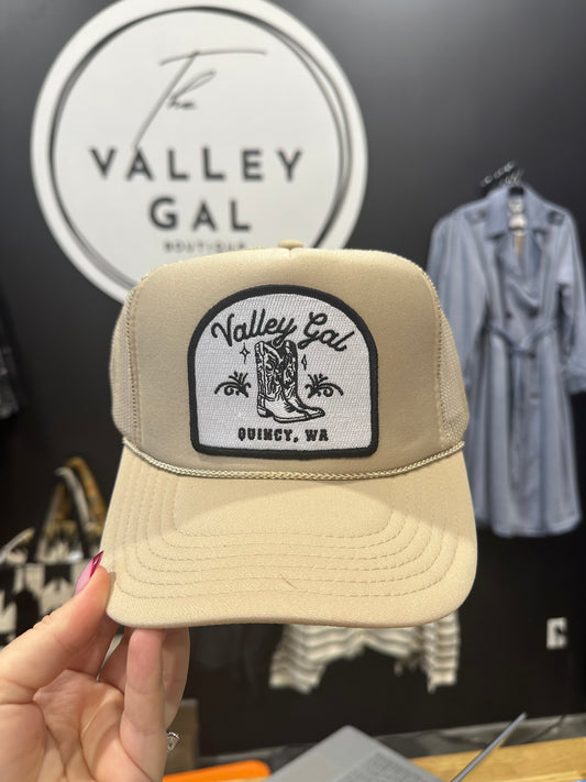 Valley Gal Trucker Beige