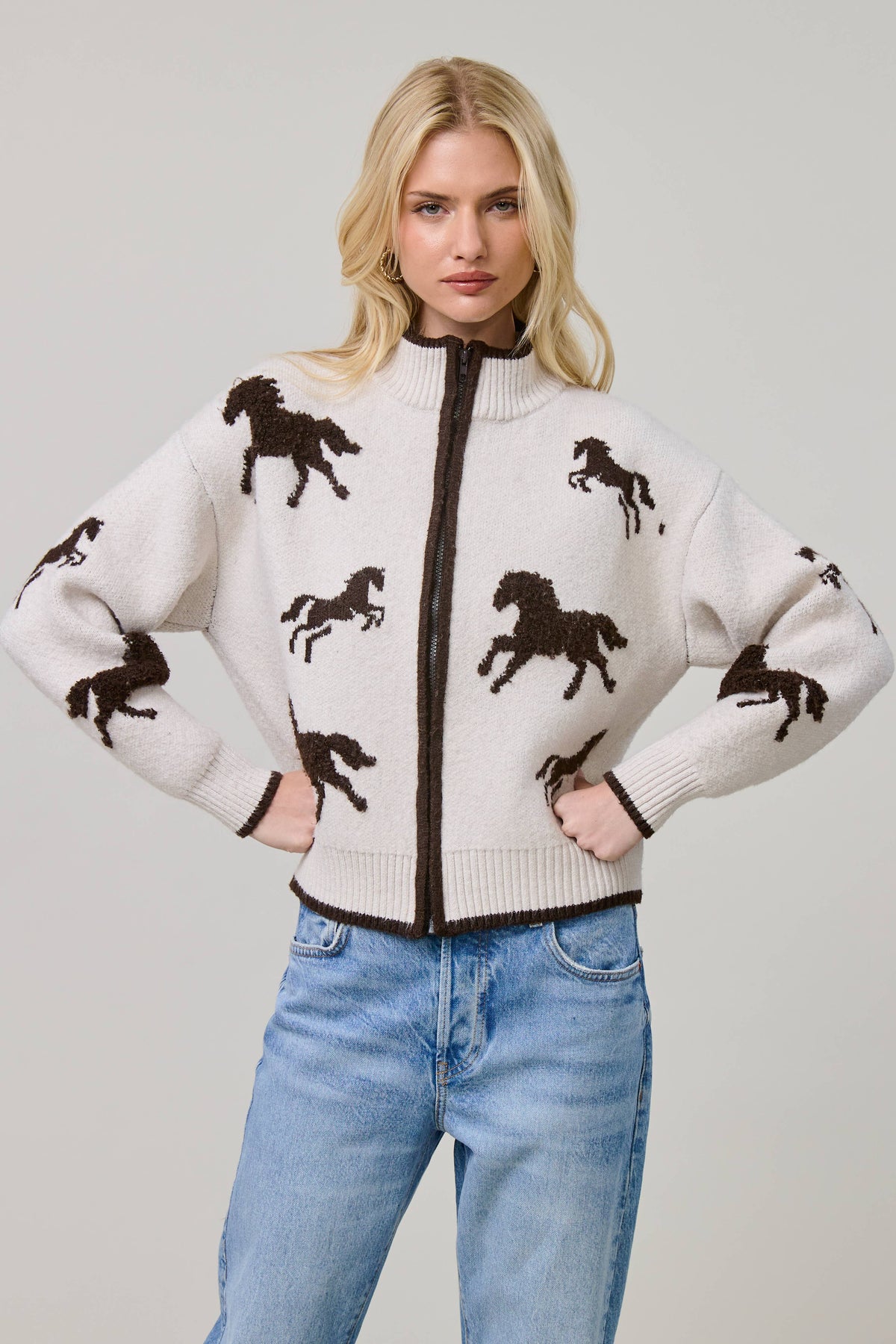 Horse Motif Zip-Up Knit Cardigan