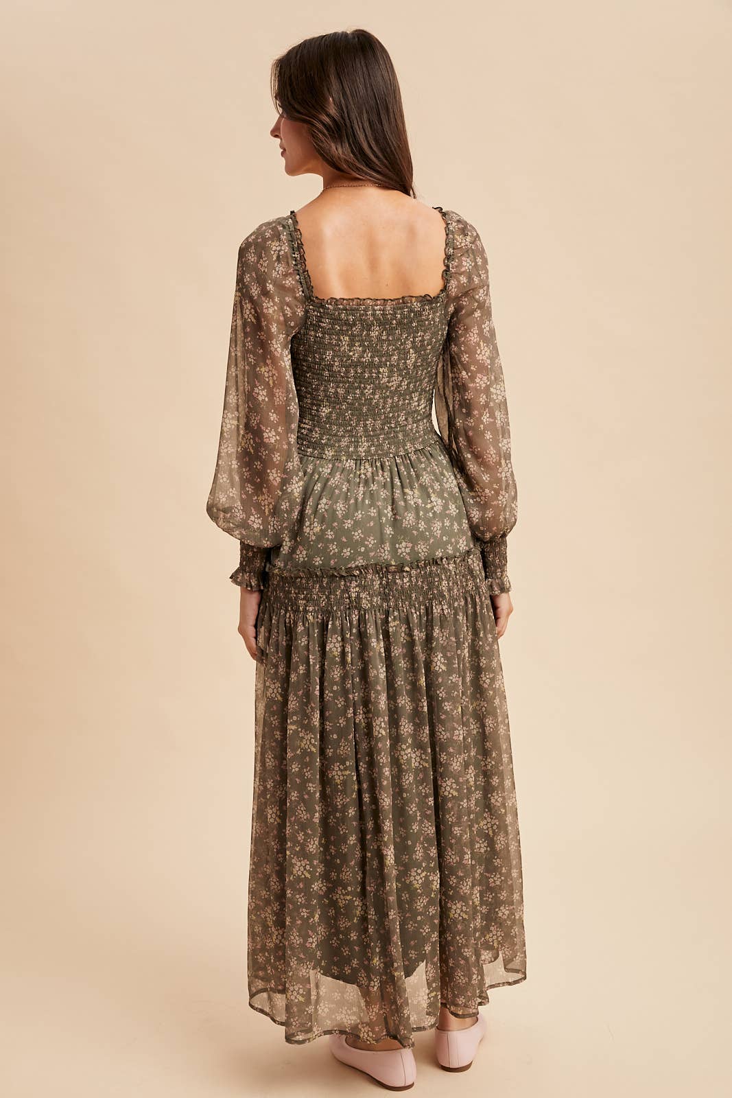 SMOCKED FLORAL MAXI DRESS