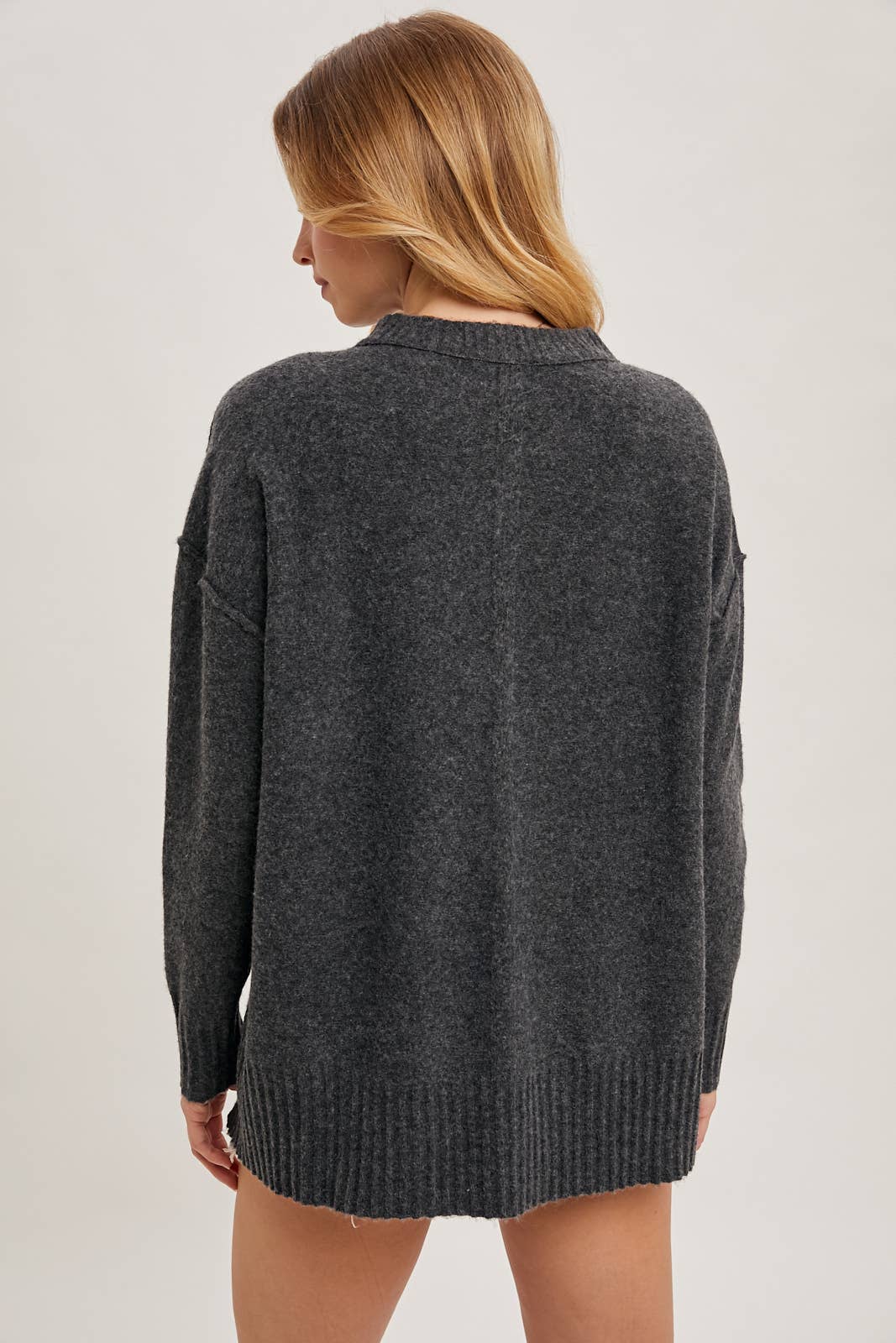 KNIT SWEATER