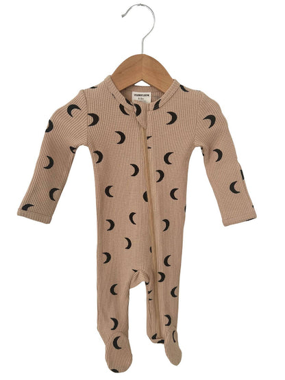 Organic Waffle Basic Zip Footie, Tan/Black Moon